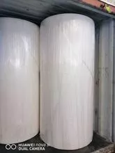 Grandes rolos de papel higiênico